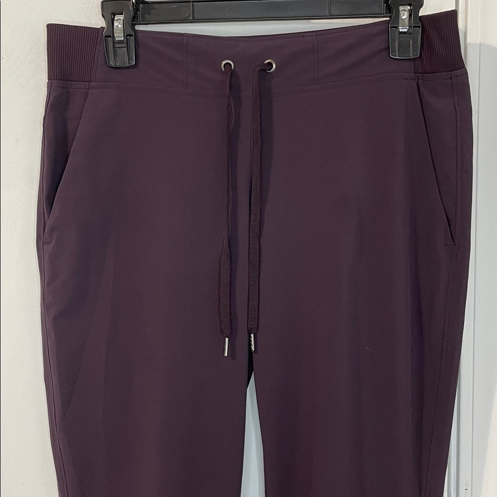 Athleta Midtown Women’s Jogger Pants Plum Purple Drawstring Sz 4T Travel Casual - Picture 2 of 11